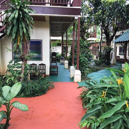 Golden Triangle Palace Chiang Rai Exterior photo