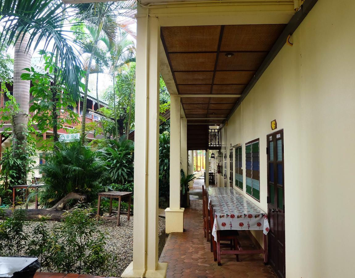 Golden Triangle Palace Chiang Rai Exterior photo