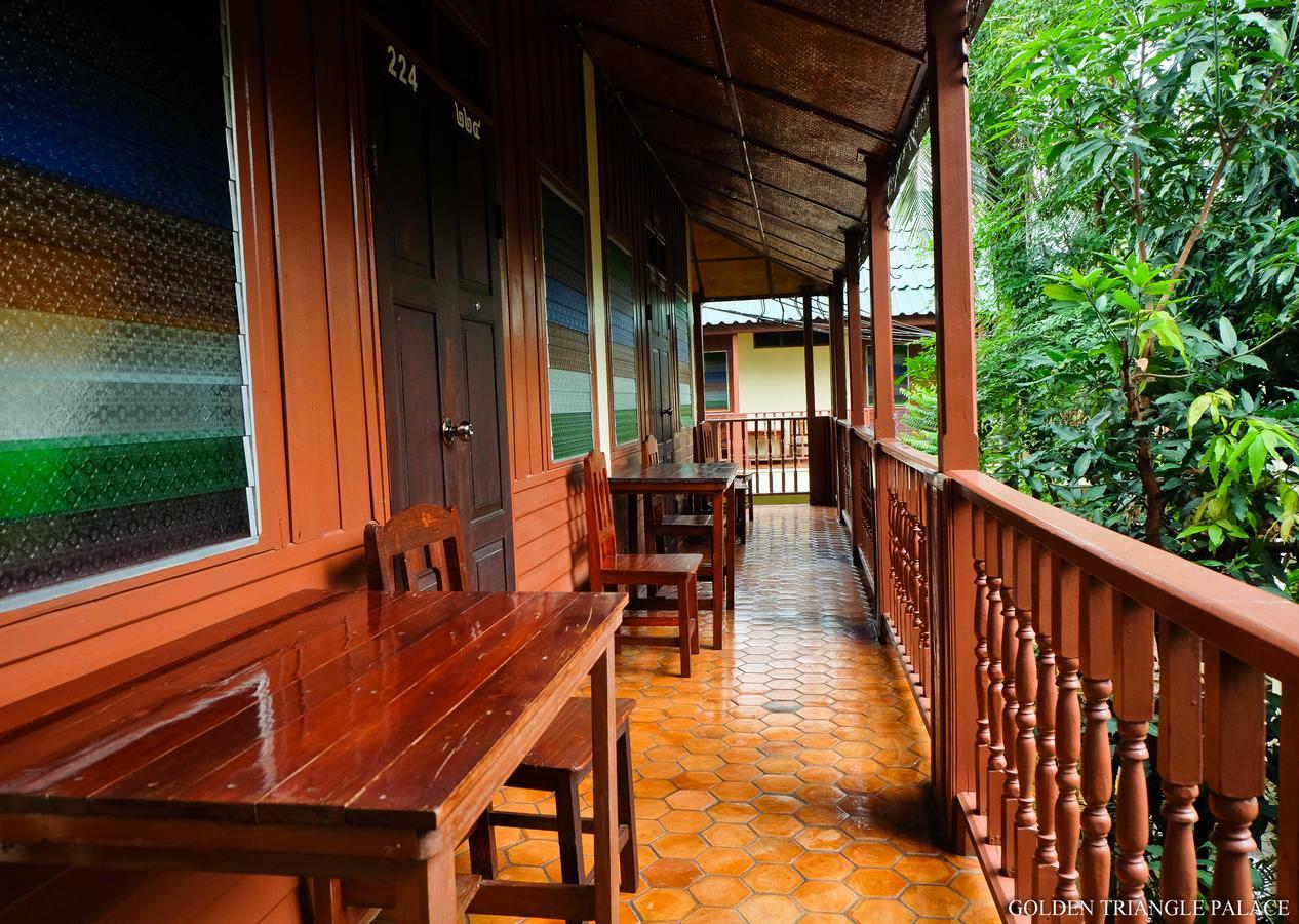 Golden Triangle Palace Chiang Rai Exterior photo